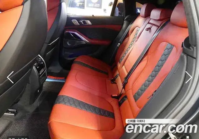 BMW X6M 2021 — ფოტო 13/20