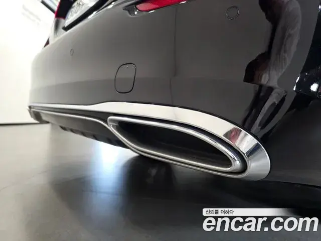 Mercedes-Benz S-Class 2025 — ფოტო 16/20