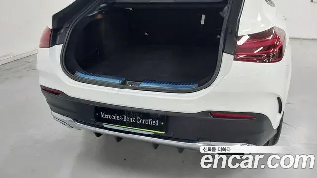 Mercedes-Benz GLE-Class 2025 — Фото 10/20