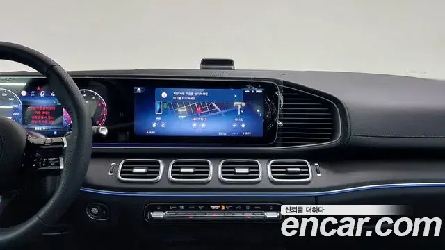Mercedes-Benz GLE-Class 2025 — Фото 15/20
