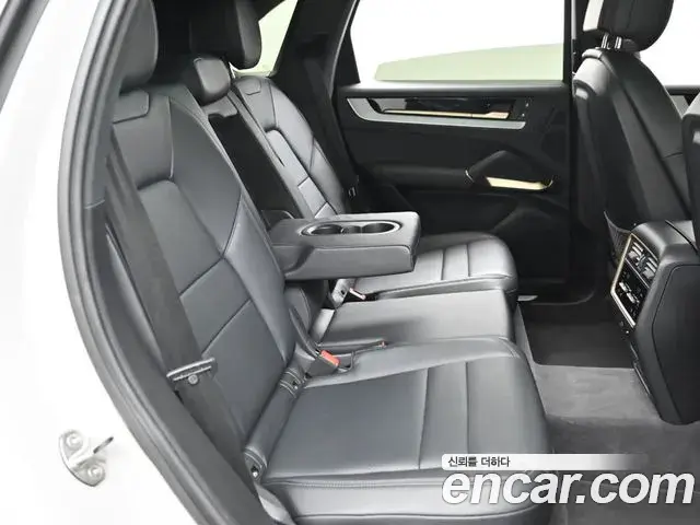 Porsche Cayenne 2024 — Şəkil 13/20