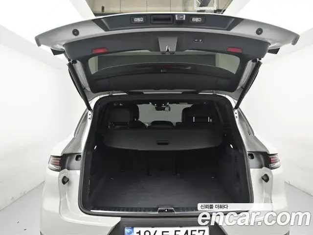 Porsche Cayenne 2024 — Şəkil 10/20