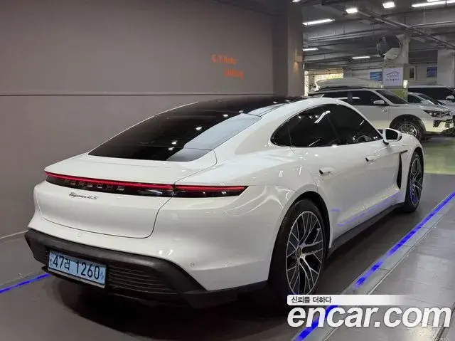 Porsche Taycan 2021 — Şəkil 19/20