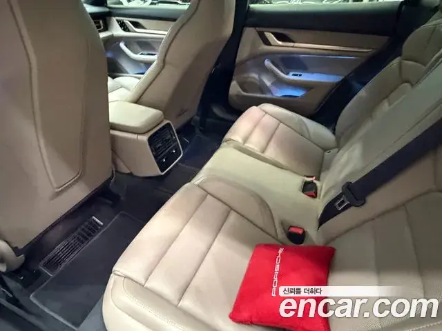 Porsche Taycan 2021 — Şəkil 13/20