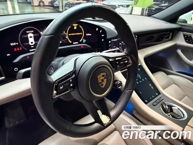 Porsche Taycan 2021 — Şəkil 7/20