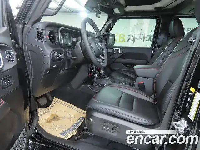 Jeep Gladiator 2025 — ფოტო 18/20