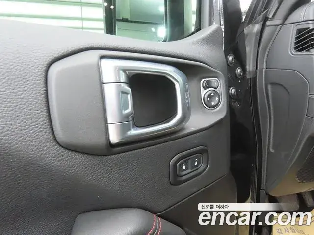 Jeep Gladiator 2025 — ფოტო 8/20