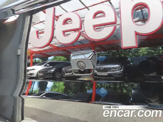 Jeep Gladiator 2025 — ფოტო 12/20