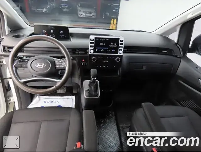 Hyundai Staria 2024 — Фото 9/20