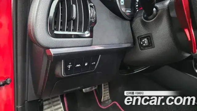Kia Stinger Meister 2022 — Photo 39/39