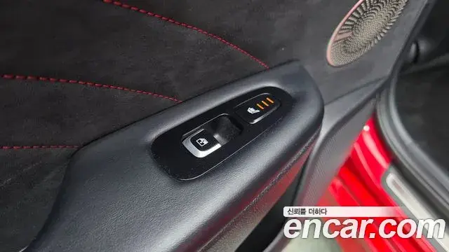 Kia Stinger Meister 2022 — Photo 21/39