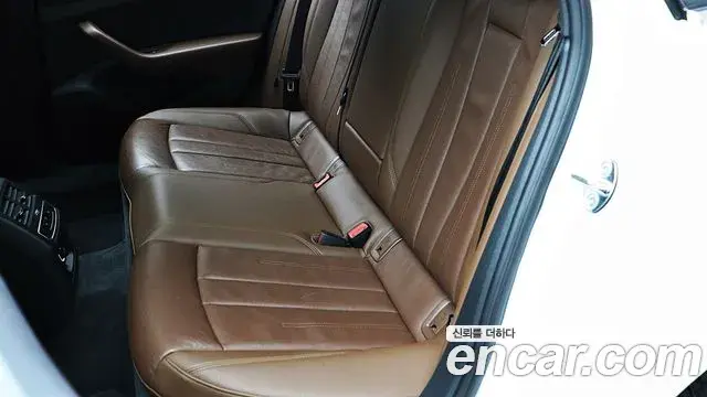 Audi A4 2019 — ფოტო 9/18