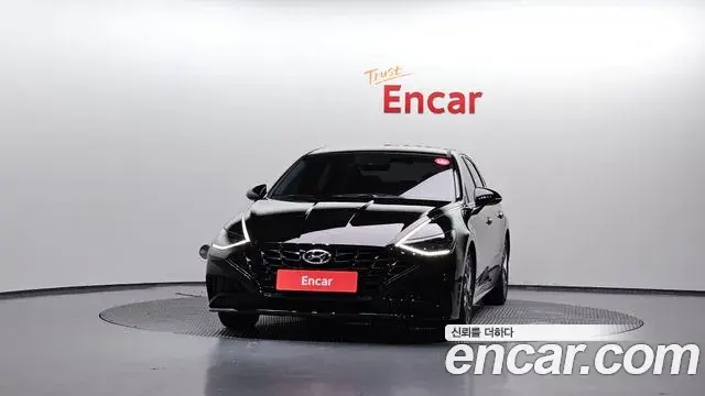 Hyundai Sonata Hybrid 2021 — Şəkil 18/30