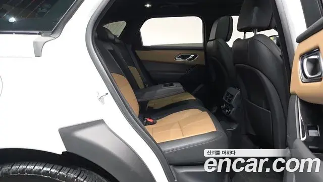 Land Rover Range Rover Velar 2025 — Şəkil 14/38