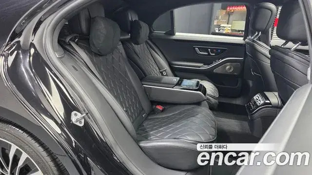 Mercedes-Benz S-Class 2022 — Фото 12/20