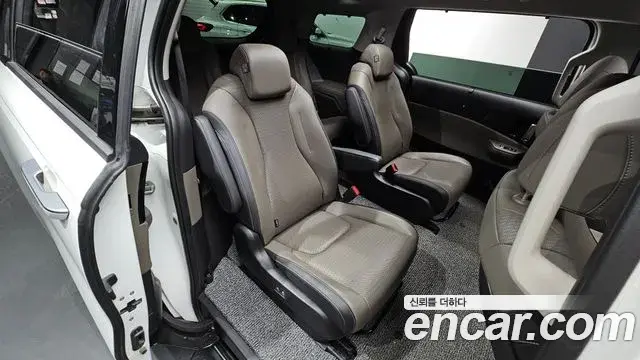 Kia Carnival 2024 — Photo 6/44