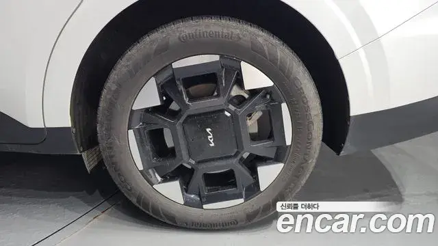 Kia Carnival 2024 — Photo 14/44