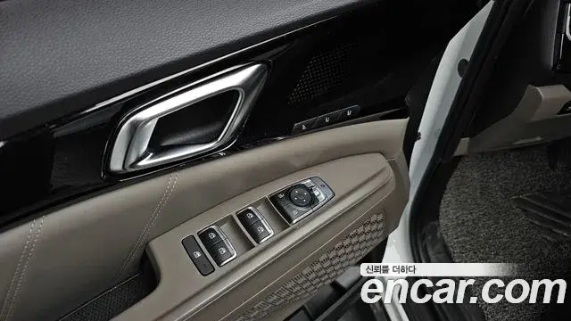 Kia Carnival 2024 — Photo 42/44