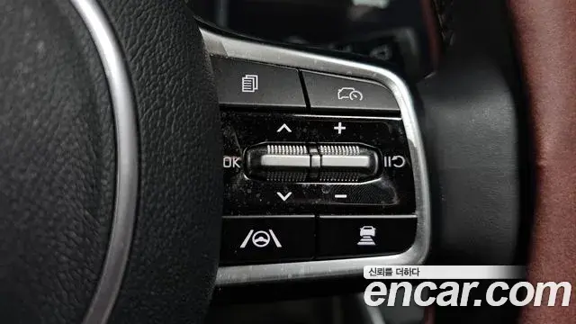 Kia Carnival 2024 — Photo 32/44