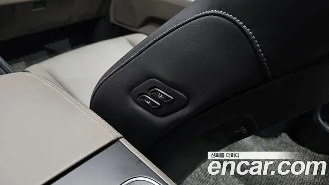 Kia Carnival 2024 — Photo 23/44