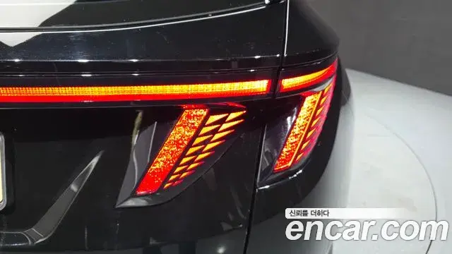 Hyundai Tucson Hybrid 2021 — Şəkil 11/32
