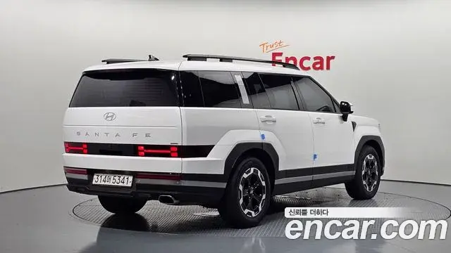 Hyundai Santa Fe 2023 — ფოტო 11/33