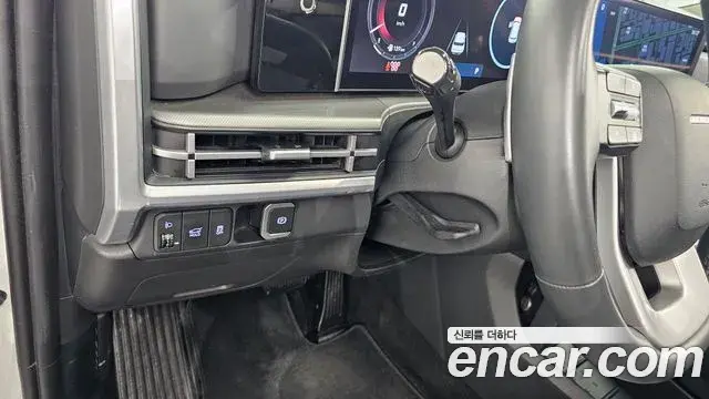 Hyundai Santa Fe 2023 — ფოტო 3/33