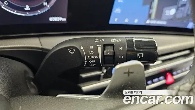 Hyundai Santa Fe 2023 — ფოტო 6/33