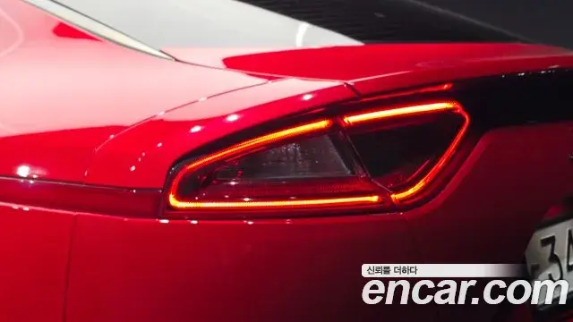 Kia Stinger 2018 — Photo 20/36