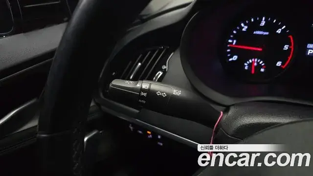 Kia Stinger 2018 — Photo 2/36