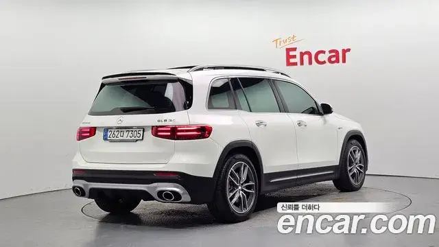 Mercedes-Benz GLB-Class 2024 — Фото 1/20