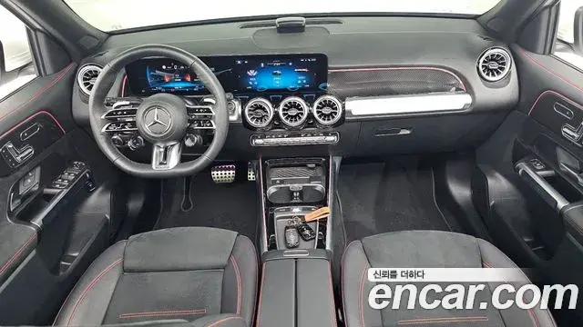 Mercedes-Benz GLB-Class 2024 — Фото 9/20
