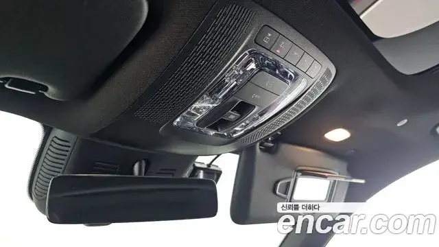 Mercedes-Benz GLB-Class 2024 — Фото 17/20