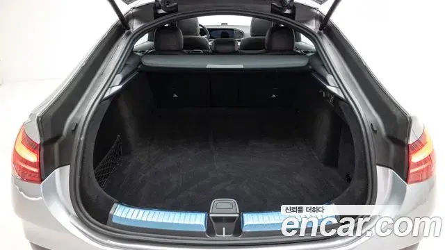 Mercedes-Benz GLE-Class 2025 — Фото 11/20