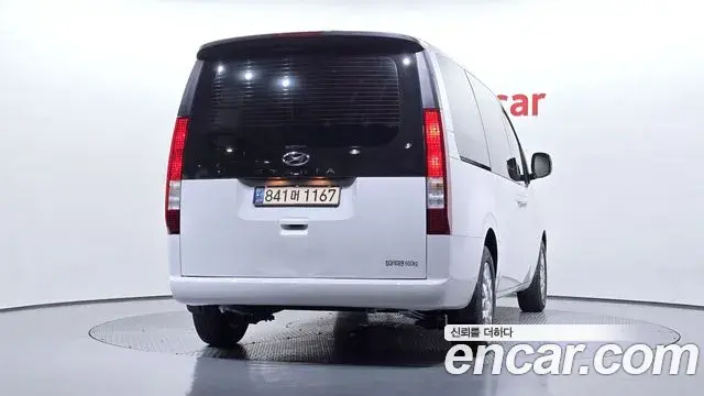 Hyundai Staria 2022 — Photo 4/20
