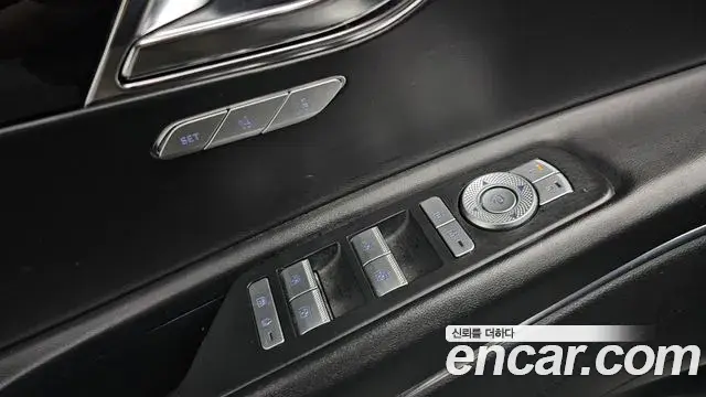 Genesis GV80 2021 — Şəkil 32/36