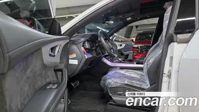 Audi Q8 2020 — Şəkil 19/20