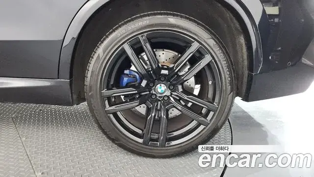 BMW X5M 2020 — Şəkil 22/32