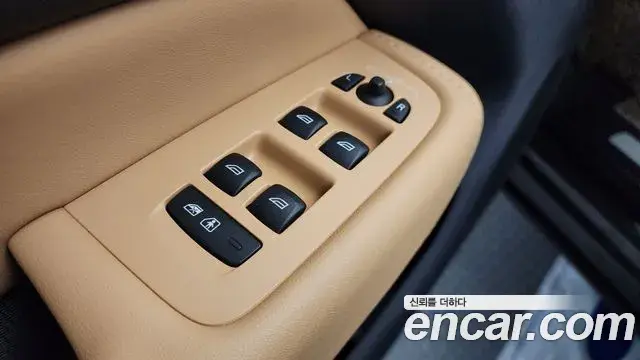 Volvo XC60 2024 — Şəkil 30/35