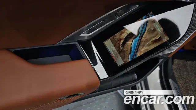 BMW 7 Series 2023 — Фото 19/20