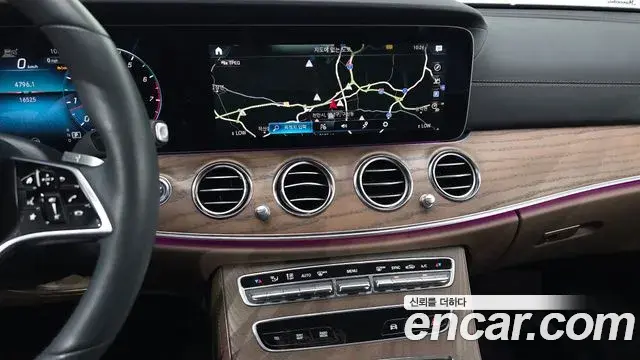 Mercedes-Benz E-Class 2023 — Фото 15/20