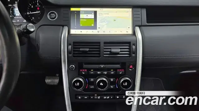 Land Rover Discovery Sport 2018 — Фото 13/20