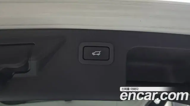 Land Rover Discovery Sport 2018 — Şəkil 22/32