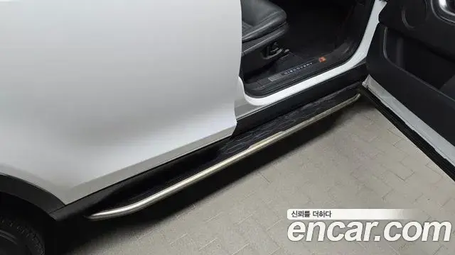 Land Rover Discovery Sport 2018 — Şəkil 31/32