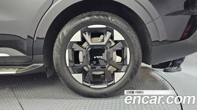 Kia Carnival 2025 — Photo 2/30