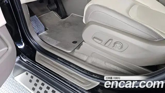 Kia Carnival 2025 — Photo 5/30