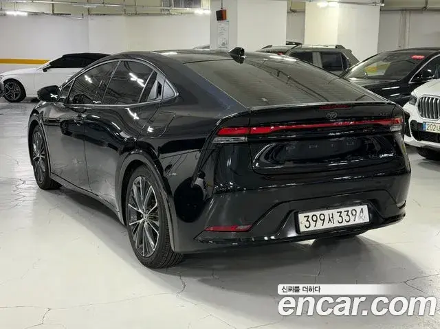 Toyota Prius 2024 — Photo 7/20