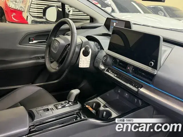 Toyota Prius 2024 — Photo 13/20