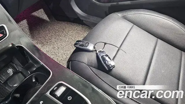 Mercedes-Benz E-Class 2022 — Фото 15/20