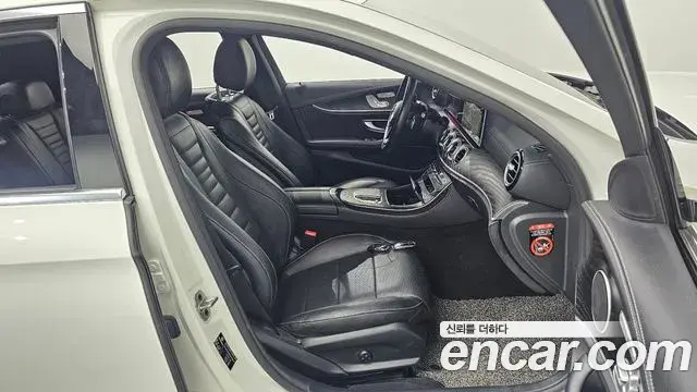 Mercedes-Benz E-Class 2022 — Şəkil 4/30